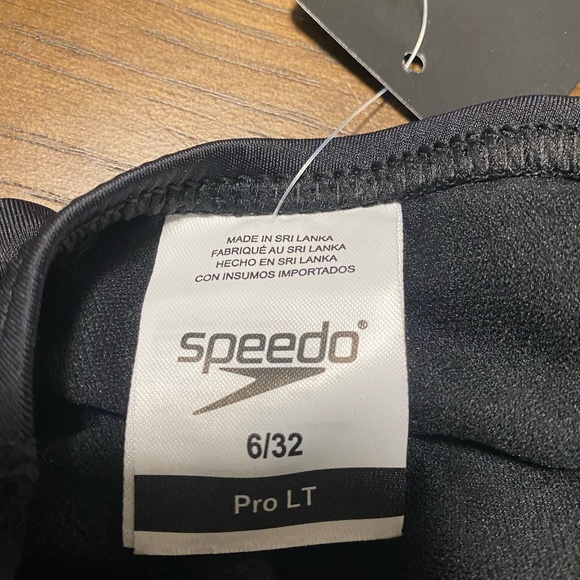 Speedo Black Women's One Piece Swimsuit - Picture 7 of 8